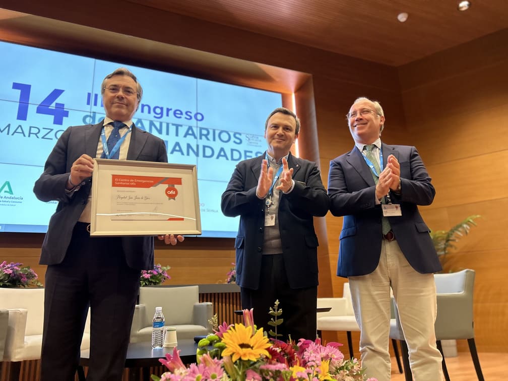 Autoridades inauguran el congreso en el Hospital San Juan de Dios de Sevilla Celebrado el III Congreso de Sanitarios y Hermandades organizado por el 061